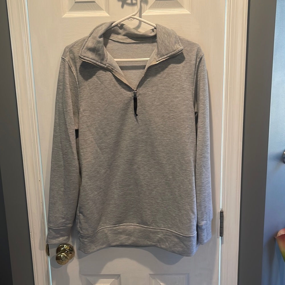 Sweatshirt never worn